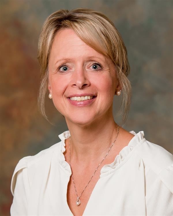  Deanna Wilkinson